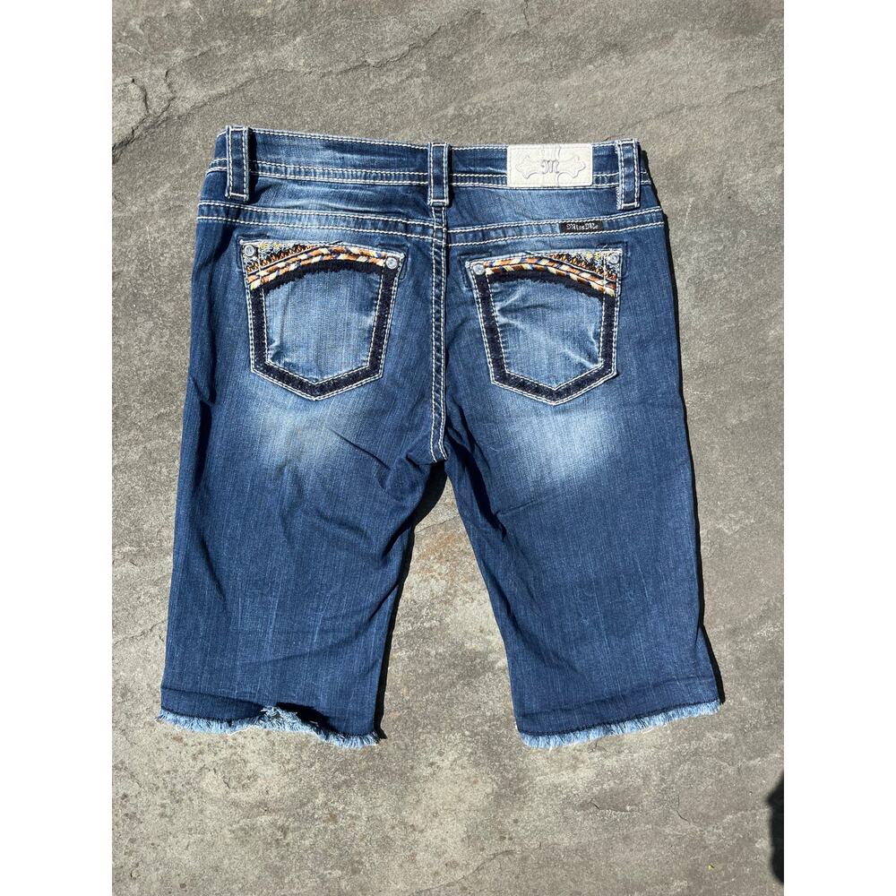 💎 Y2K Miss Me Embellished Winged Bermuda Shorts Size 30 💎 - Picture 5 of 8